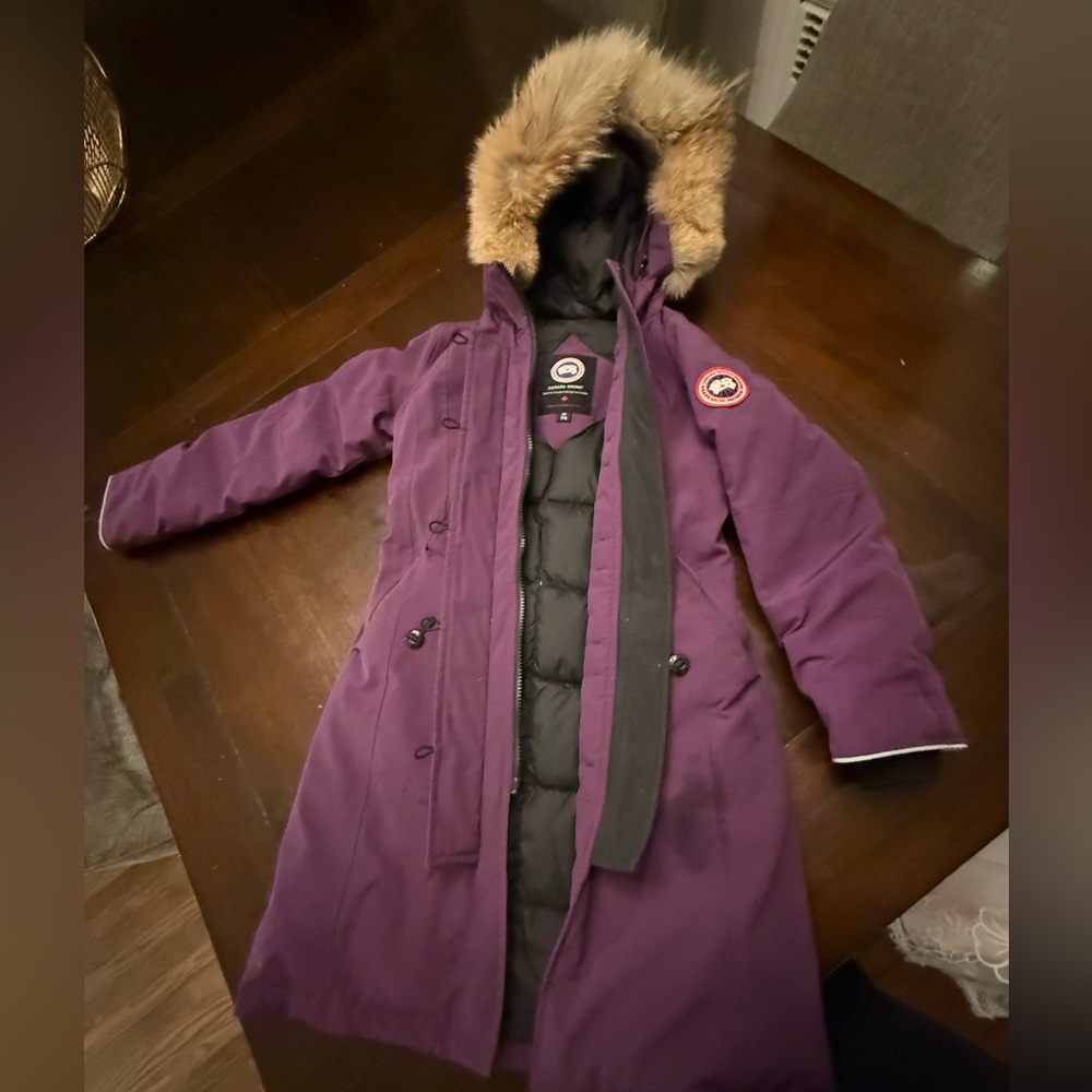 Girls Canada Goode with fur on hood